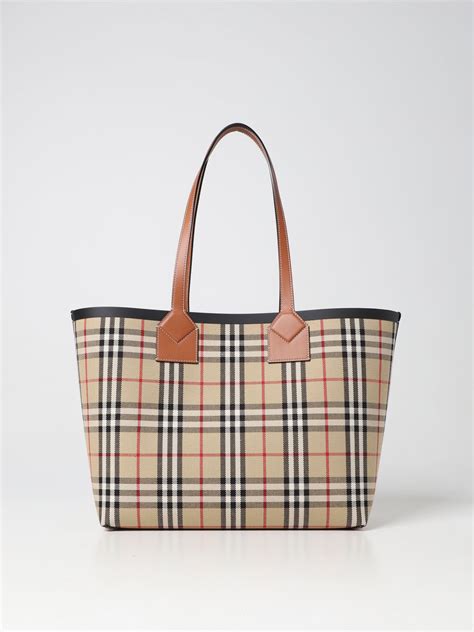 borsa burberry bottoni|Burberry Limited.